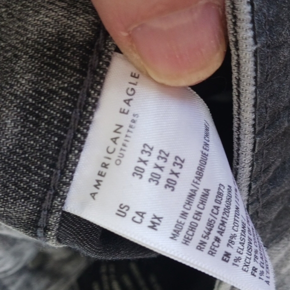 American Eagle women's gray distressed jeans size 30 x 32 - Picture 11 of 13